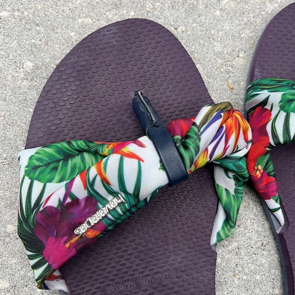 St. Tropez Classic Sandals - Picture 2 of 5